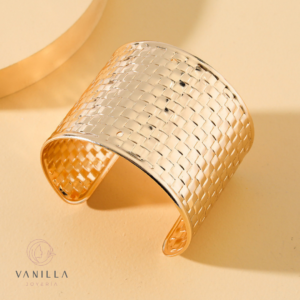 Brazaletes estilo trenzado